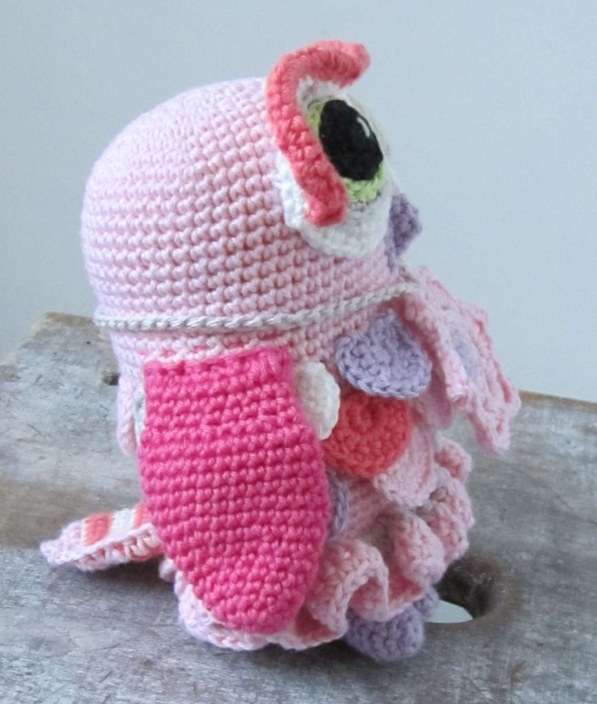 chouette-crochet-rose-cadeau-fille-amigurumi-sylvie-hue-creations-5.jpg