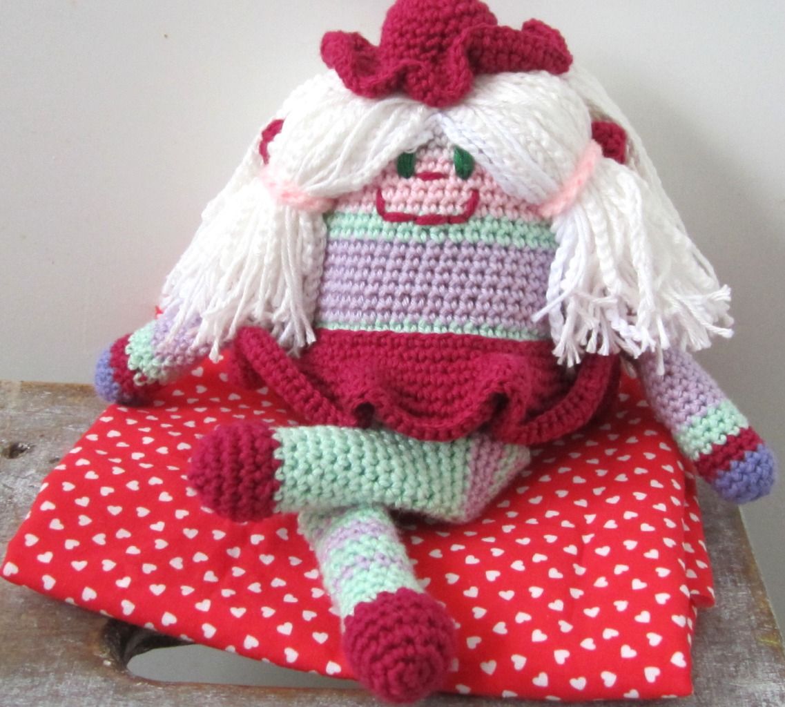 framboise-amigurumi-choupinou-fait-main-crochet-personnage-sylvie-hue-creations-9.jpg