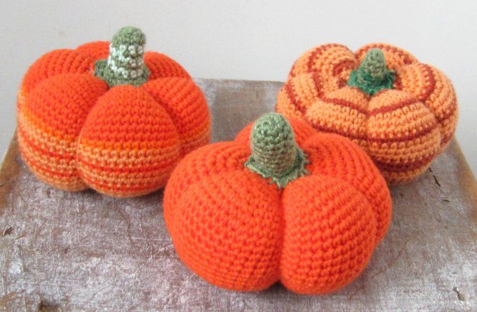 Citrouille faite main au crochet - déco automne/Halloween- vendue à l'unité