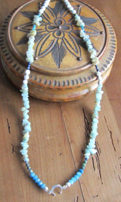 Collier en perles naturelles Amazonite, Lapis lazuli, Howlite