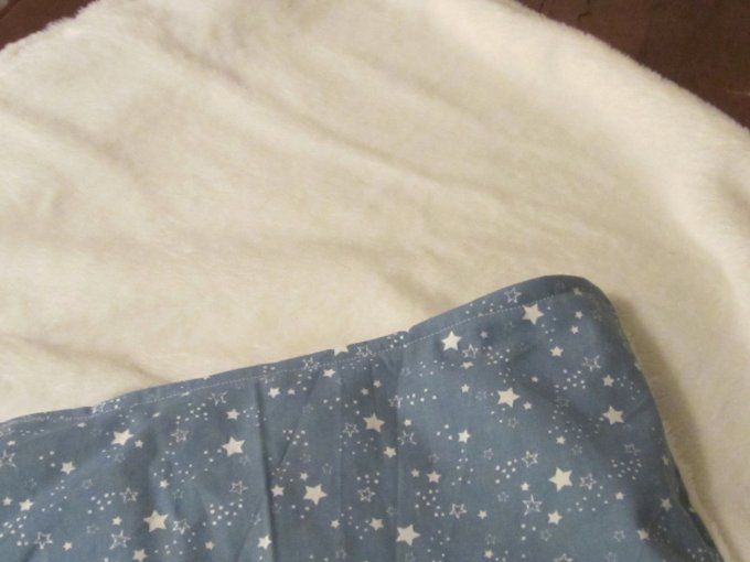 Couverture bébé polaire blanc/ tissu coton à motif enfantin - 3 modèles différents