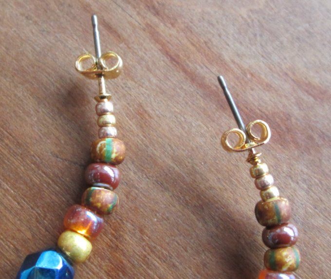 créoles en perles de verre