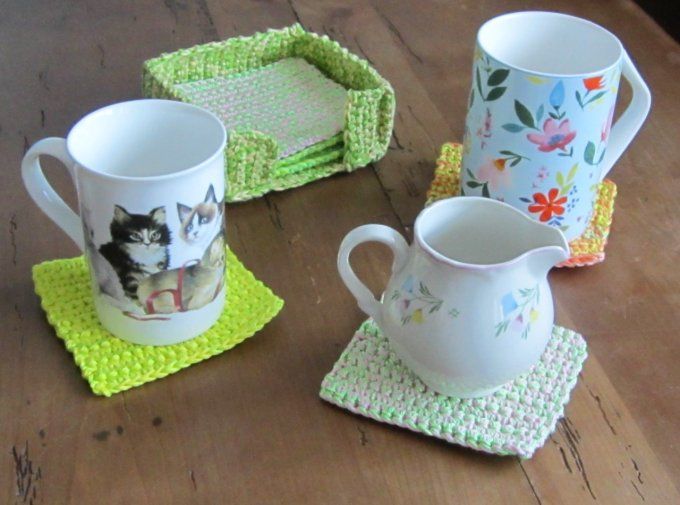 Dessous de verres, carrés fait main au crochet, lot de 6