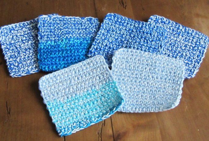 Dessous de verres, carrés fait main au crochet, lot de 6