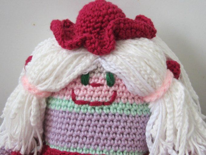 Framboise - personnage Choupinou crocheté, pièce unique