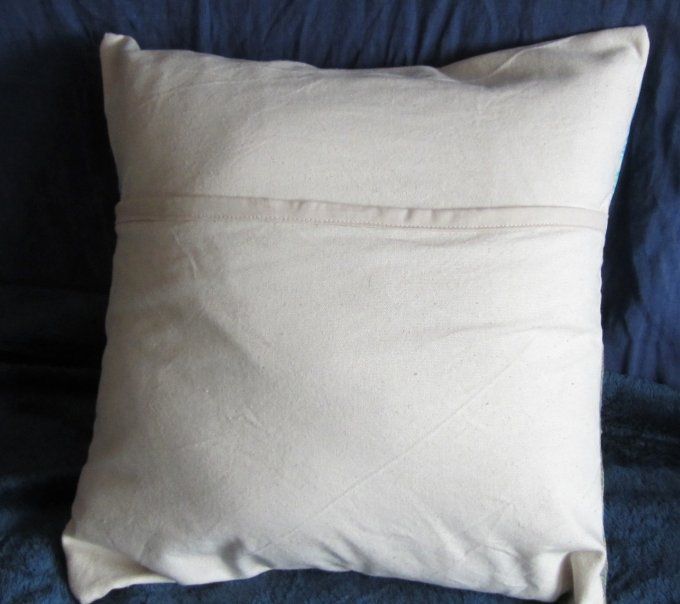 Housse de coussin  "jardin sous-marin" - peinte à la main et appliqués brodés - 40 x40 cm