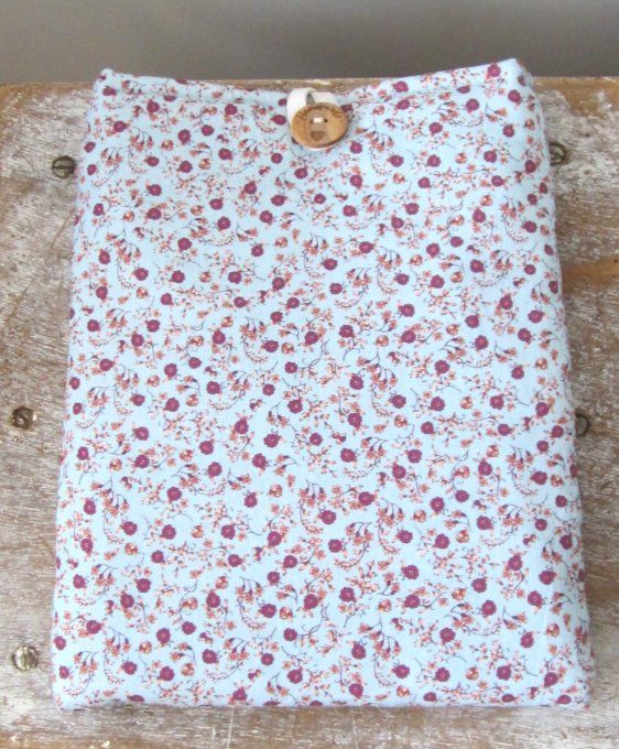 Housse matelassée pour livre de poche ou liseuse - DIFFERENTS MODELES