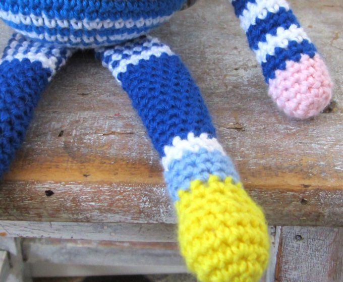 Marceau - personnage choupinou crocheté, pièce unique