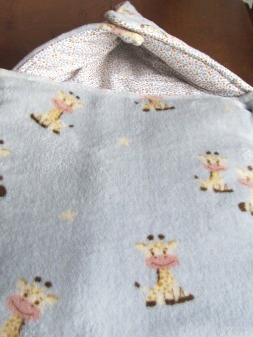Nid d'ange matelassé polaire avec motif/ coton- taille naissance/3 mois - 2 modèles au choix