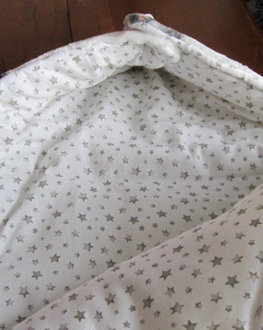 Nid d'ange matelassé polaire avec motif/ coton- taille naissance/3 mois - 2 modèles au choix