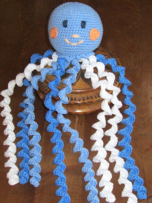 Doudou Pieuvre bleue, faite main au crochet