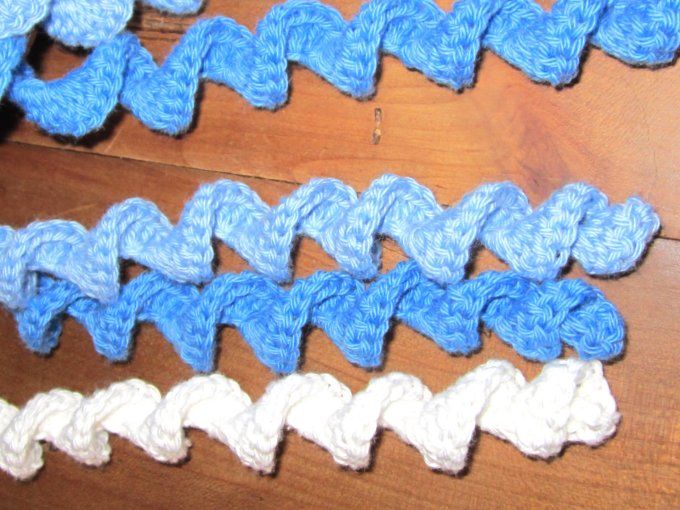 Doudou Pieuvre bleue, faite main au crochet