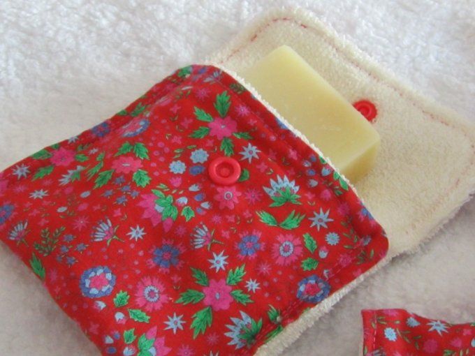 ensemble voyage : étui savon -étui shampoing solide -lingettes coton/ micro éponge bambou