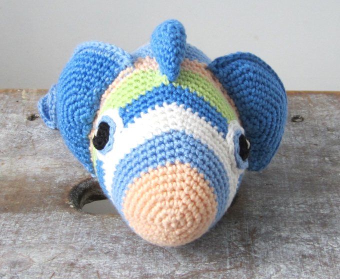 Doudou poisson arc en ciel, fait main au crochet
