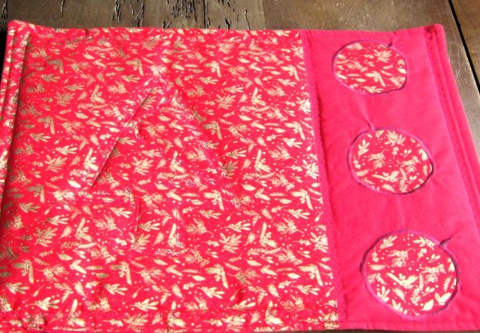 Sets de table matelassés pour les fêtes - rouges et or