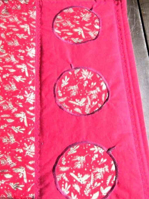 Sets de table matelassés pour les fêtes - rouges et or