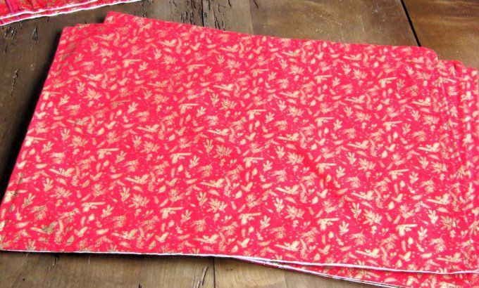 Sets de table pour les fêtes -rouge et or