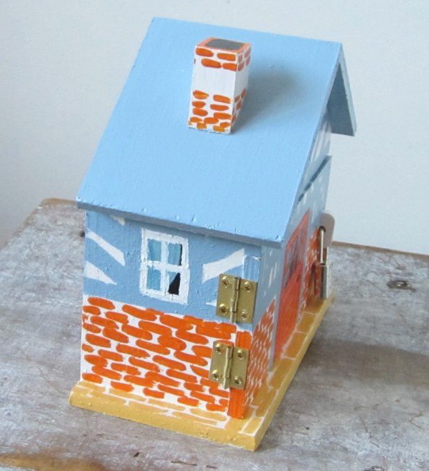 Tirelire maison Normande